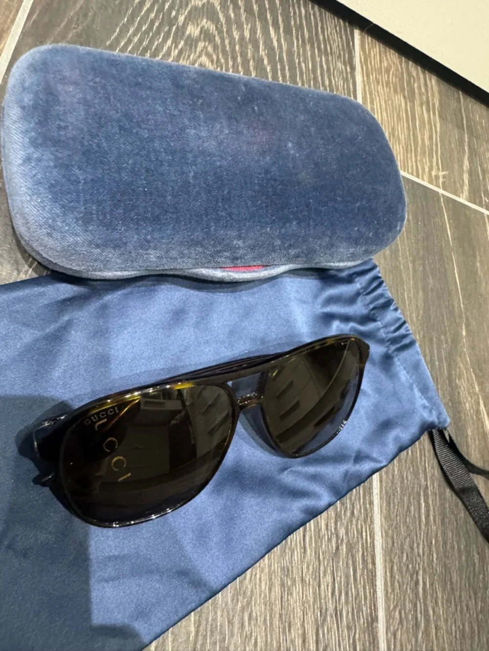 Gucci Tortoiseshell Sunglasses with Navy Velvet Case